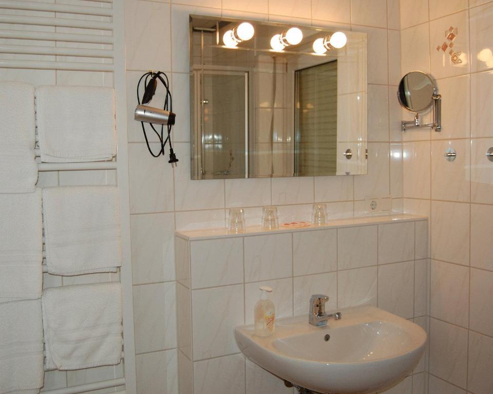אידשטיין Hotel Sonne - Haus 2 חדר תמונה